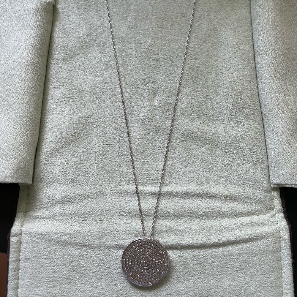Diamond & White Gold Pendant Necklace